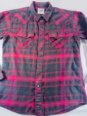ARIAT Retro Fit Men’s Flannel Shirt Red/Black Dark Pearl Snap Size  L